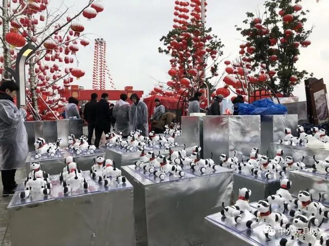 实丰旺仔小六央视“小春晚”惊艳亮相 玩具智造正式启航